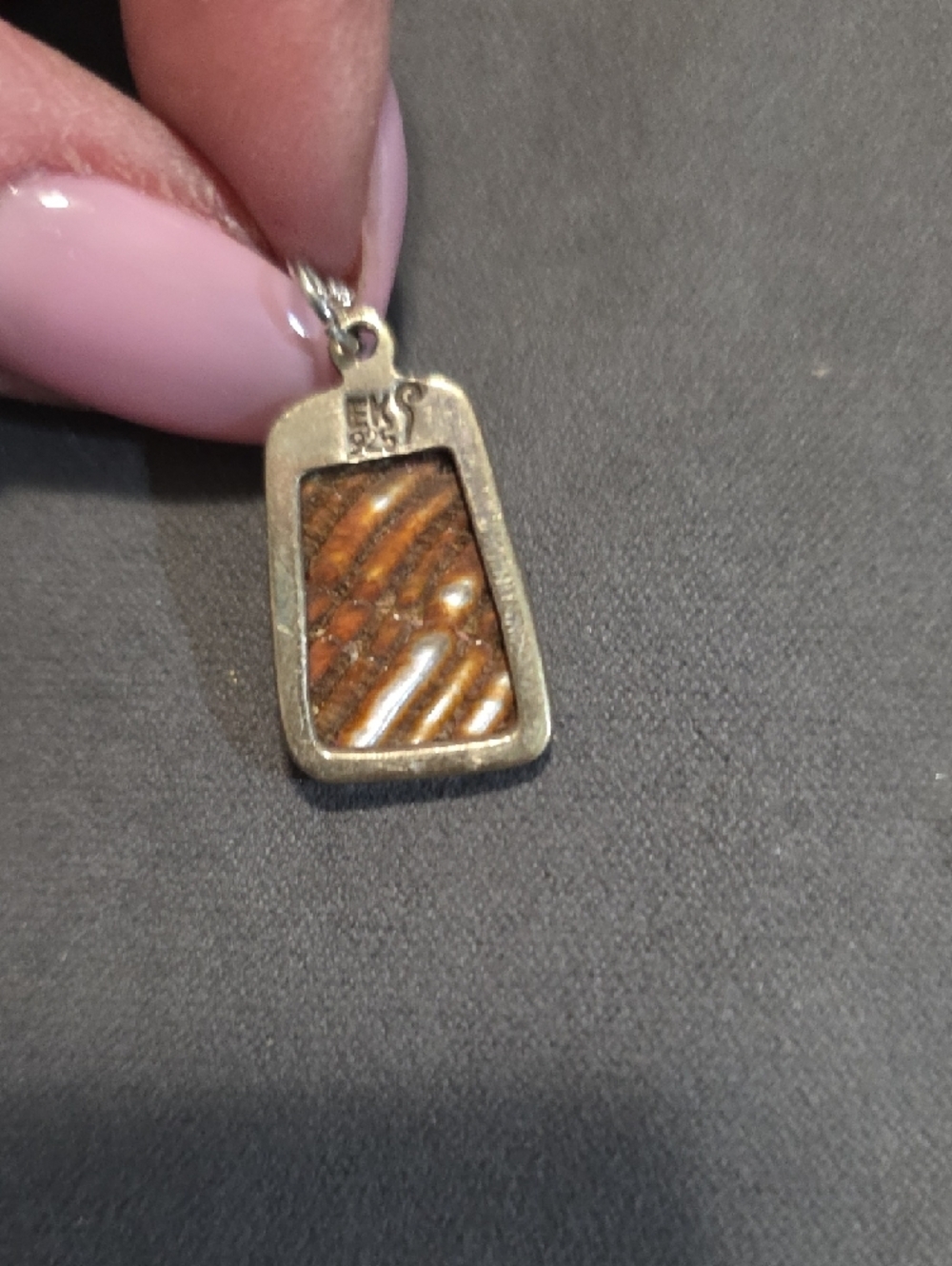 Abalone Shell Pendant Necklace - Iridescent Green Silver - Picture 2 of 3